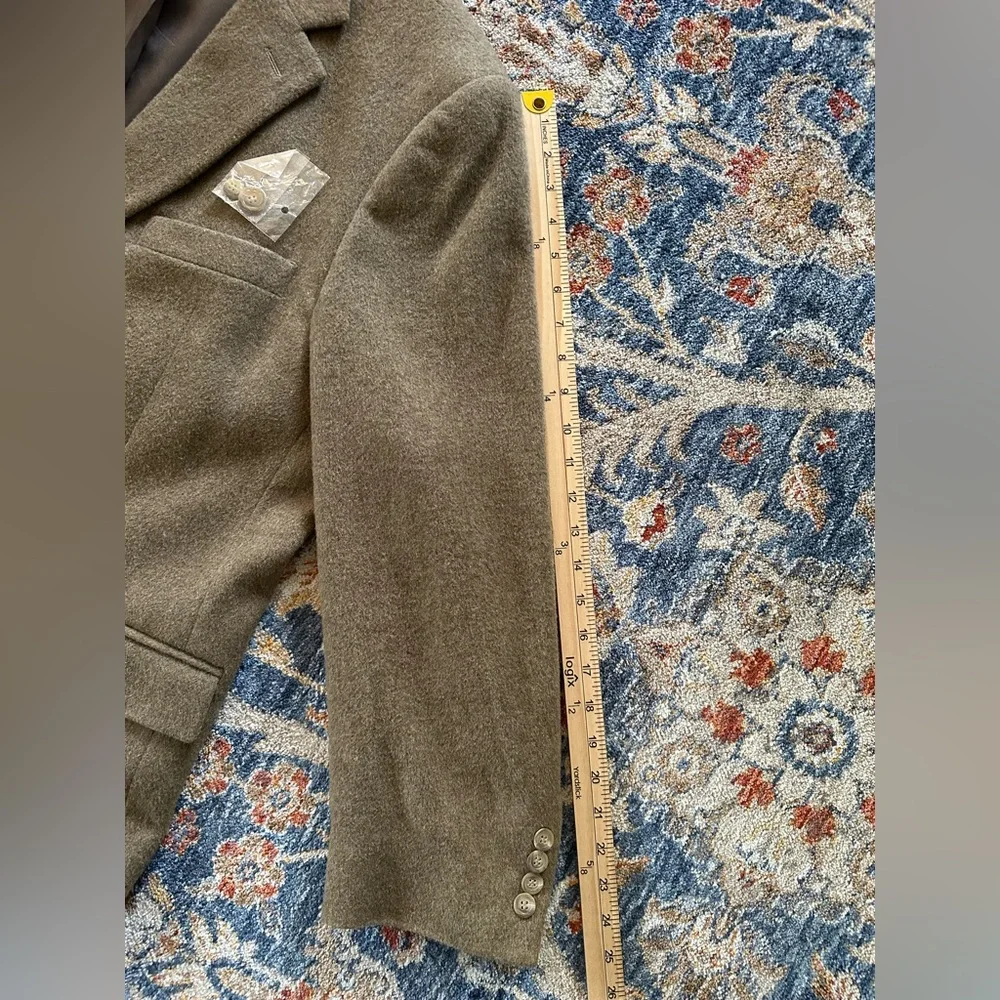 Botany 500 men’s 100% camel hair blazer green brown size 46R